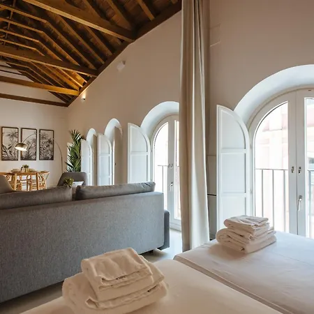 Eva Recommends Castellar Pool & Terrace Apartment