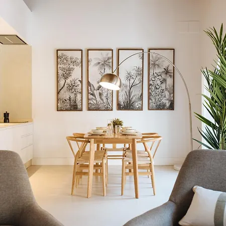 Eva Recommends Castellar Pool & Terrace Apartment