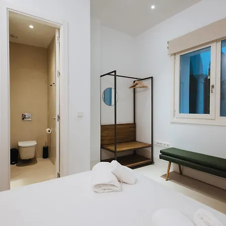 Daire Eva Recommends Castellar Pool & Terrace *